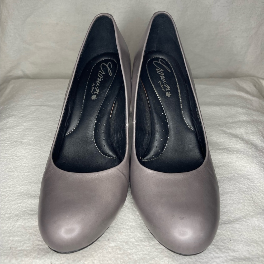 BORN - Crown Leather Heel- Gray-7.5 - Great condition